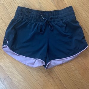 Lululemon short